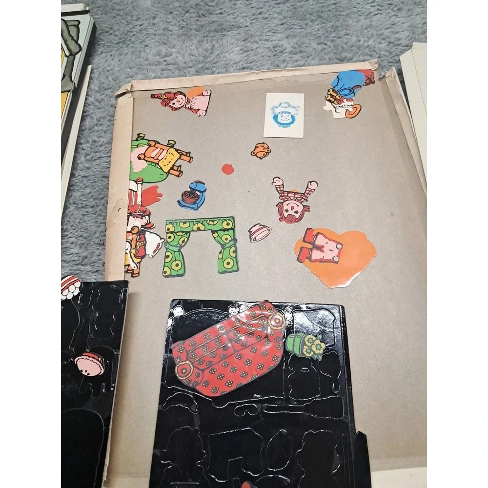Vintage 1974 Raggedy Ann Doll House Colorforms Activity Toy Collectible Retro